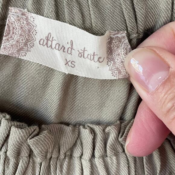 Altar’d State Size XS Emnroidered Khaki babydoll - Picture 2 of 9